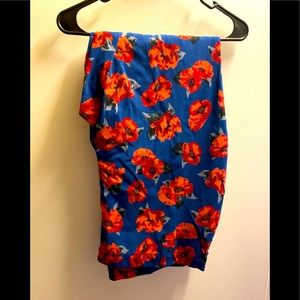 Floral jeggings size 26/28